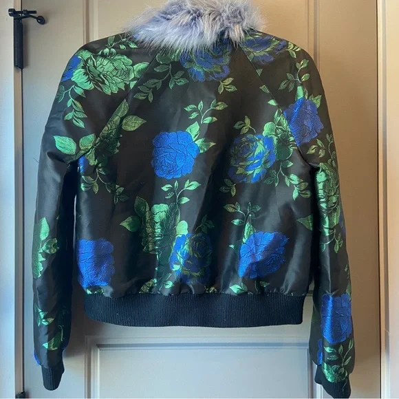 Floral Faux Fur Collar Jacket - Picture 5 of 8